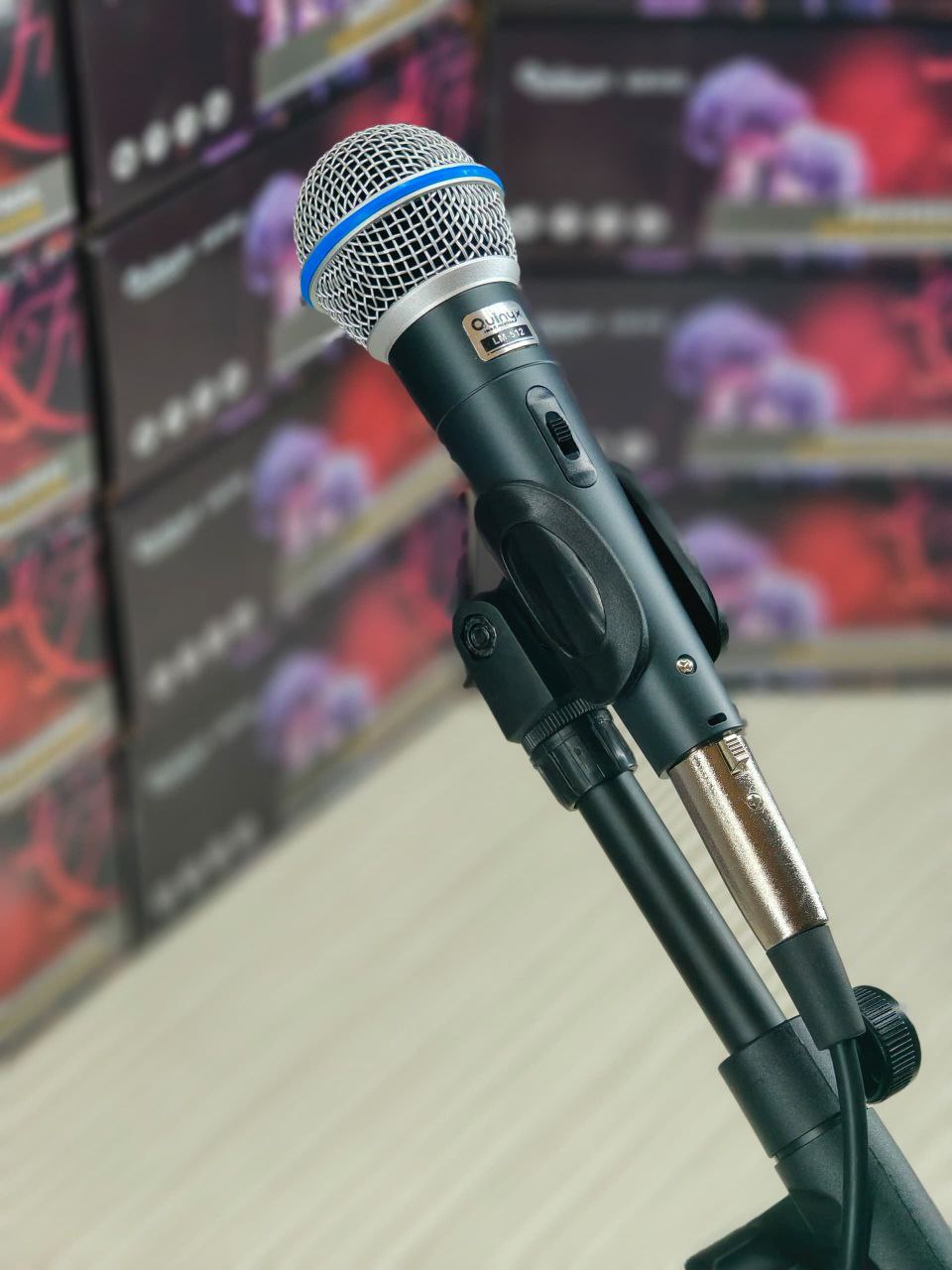 MICHROPHONE AVEC FIL ™